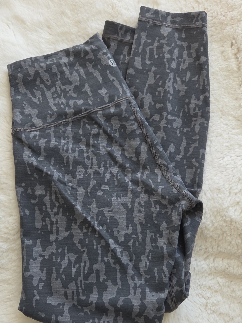 lululemon athletica Size 6